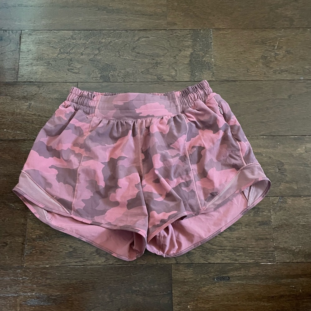 Lululemon pink camo shorts size 6